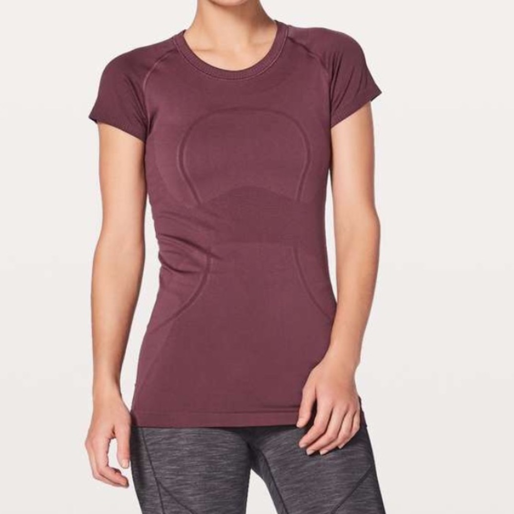 Run Swiftly Short Sleeve Crew